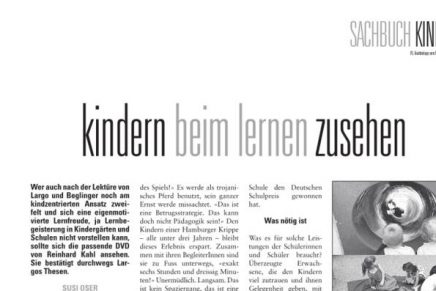 Kindern beim Lernen zusehen